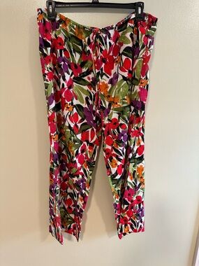 NWT Shade & Shore Floral Pants in White, Pink and Green